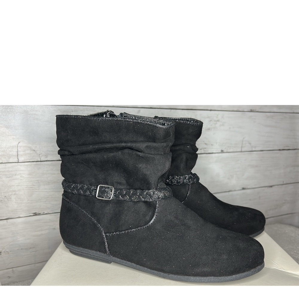 NEW Kids Black Suede Ruched Boots Memory Foam Size 5 M Evelyn